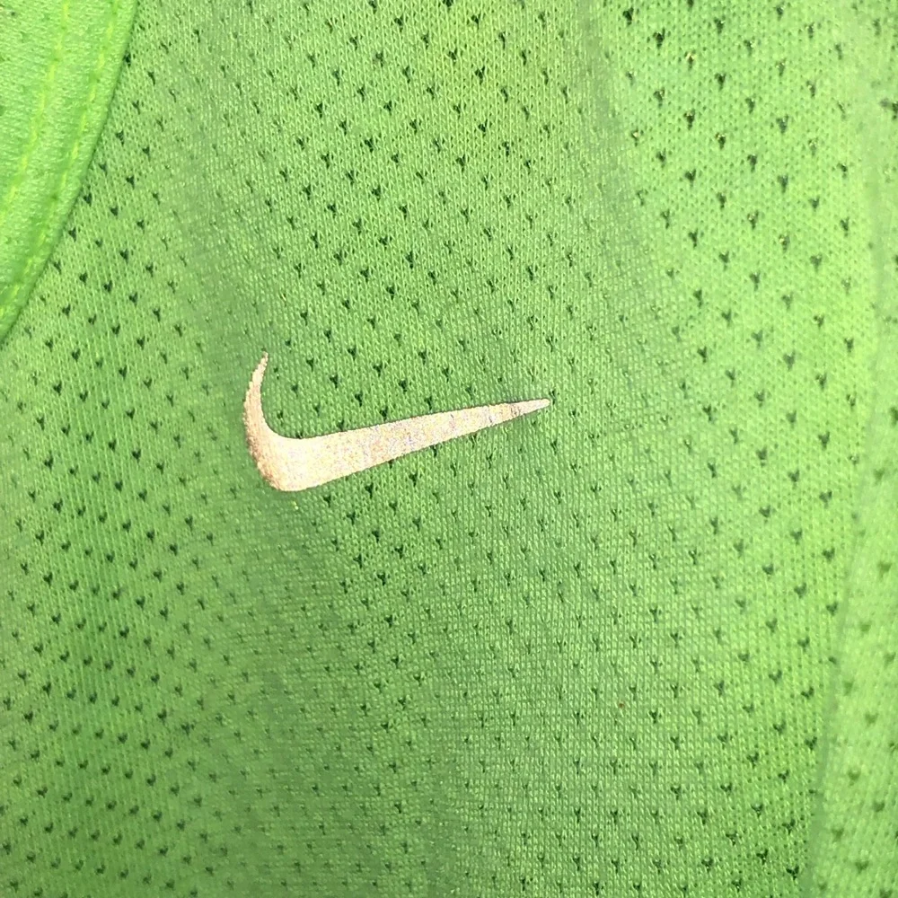 Nike Dri Fit Women’s Chartreuse Workout Running Tank Size Medium - Picture 3 of 6